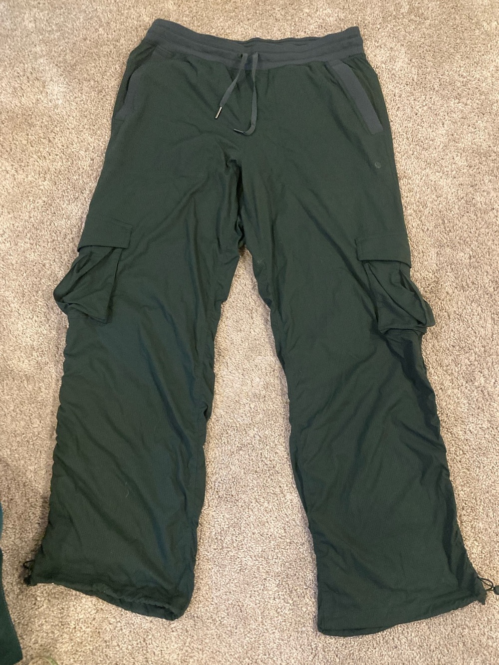 Lululemon Studio Cargo Pant Sz. L